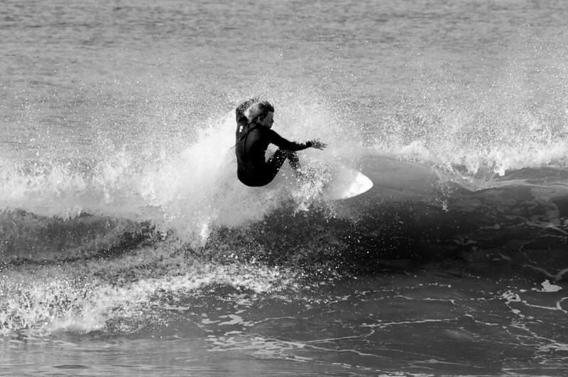 IMAGE: http://ckphotoonline.smugmug.com/Sports/Surf/IMG4203/761243520_hHzVv-L.jpg